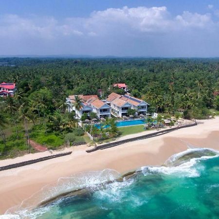 Sri Sharavi Beach Villas & Spa - With 43 Metre Saltwater Infinity Pool Mirissa Zewnętrze zdjęcie