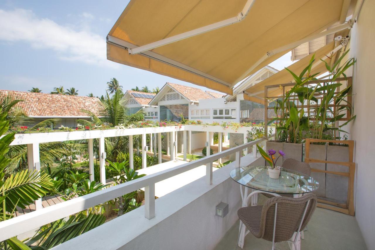Sri Sharavi Beach Villas & Spa - With 43 Metre Saltwater Infinity Pool Mirissa Zewnętrze zdjęcie