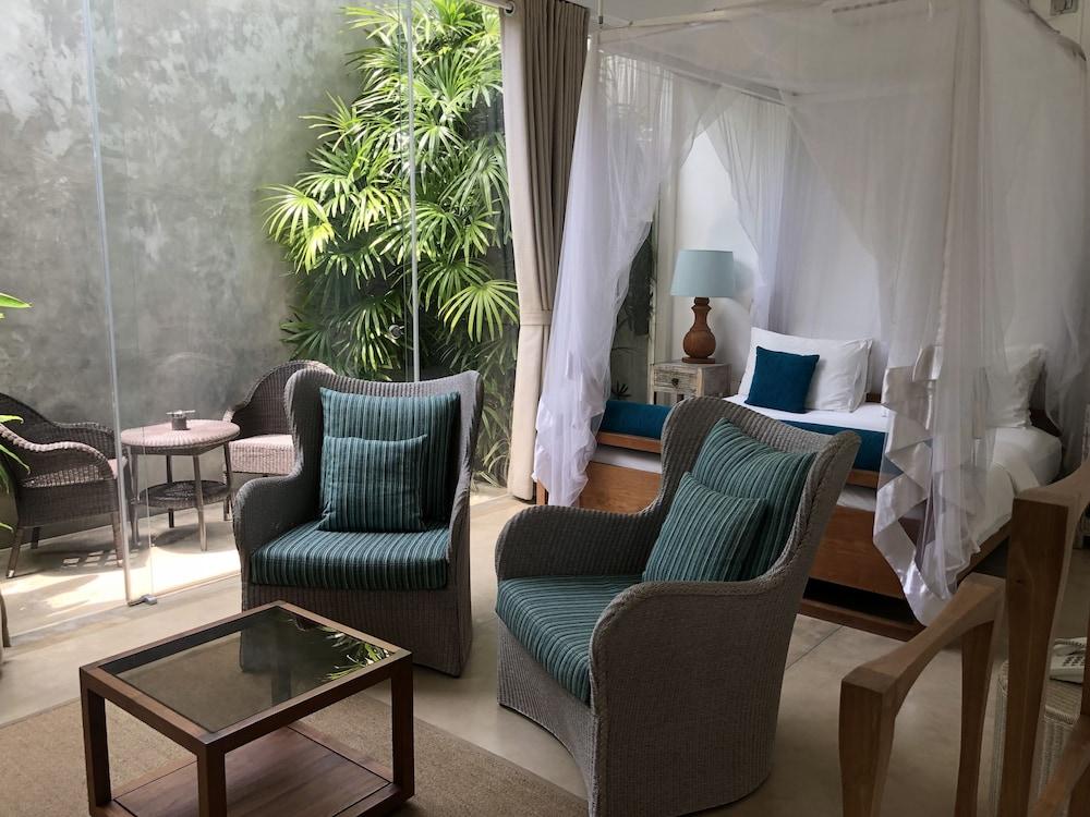 Sri Sharavi Beach Villas & Spa - With 43 Metre Saltwater Infinity Pool Mirissa Zewnętrze zdjęcie